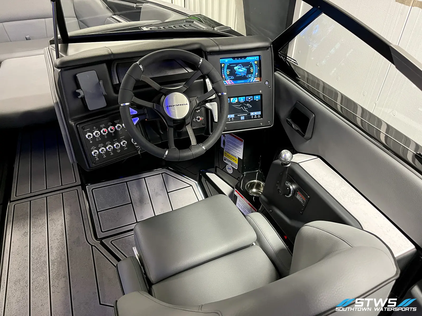 Dash Cluster