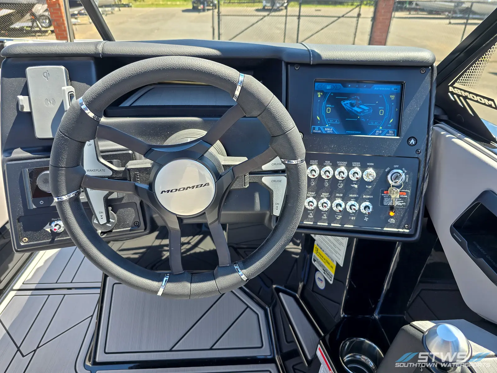 Dash Cluster