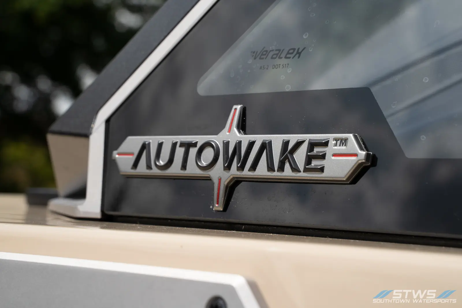 Autowake Badging