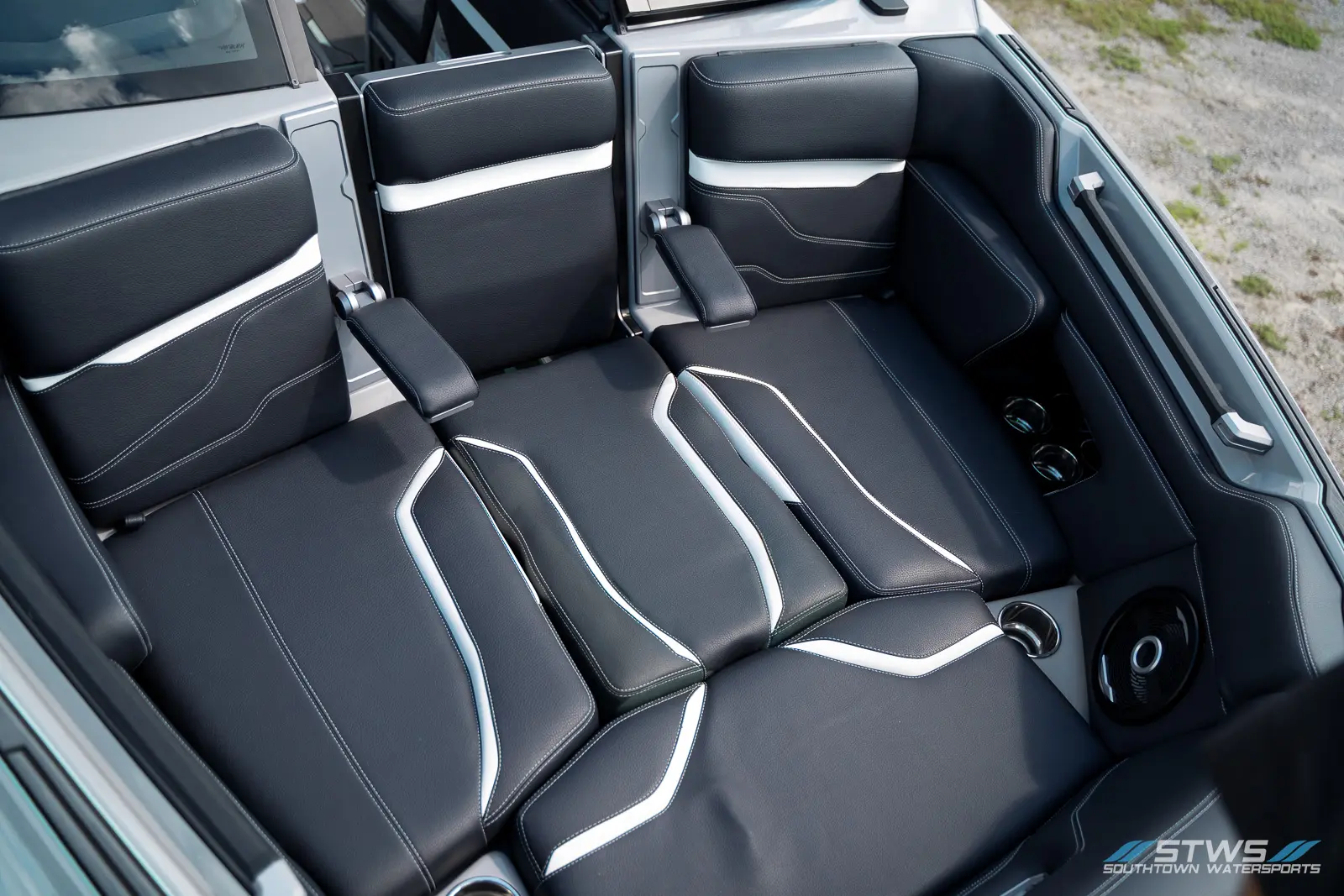 Bow Seating