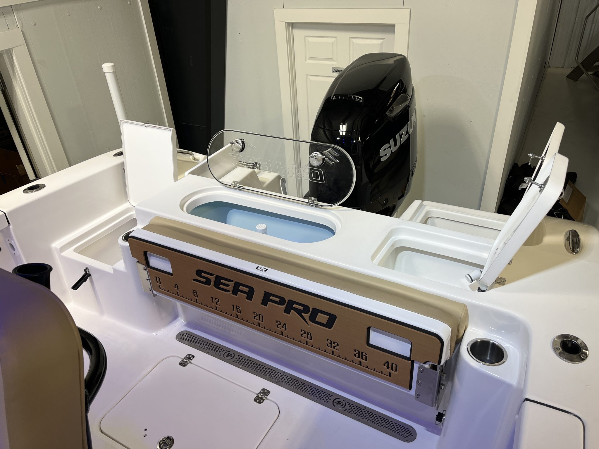 2026 Sea Pro 242 Sport boat