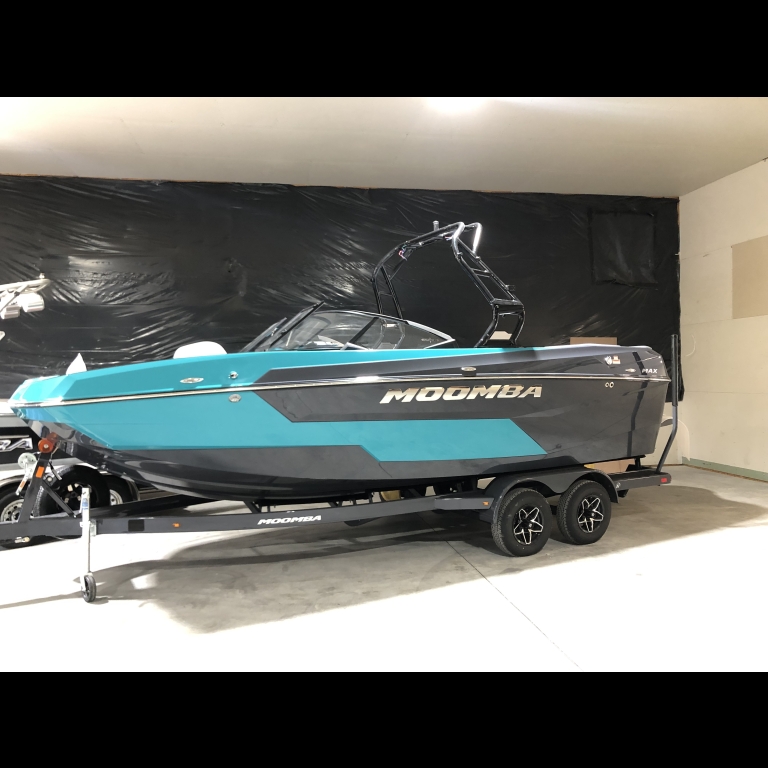 2026 Moomba Max boat