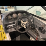 2003 Centurion Avalanche boat