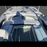 2013 Centurion Avalanche Elite V boat