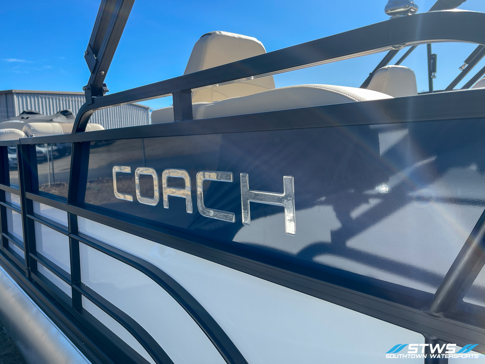 2023 Coach 243 Flc boat