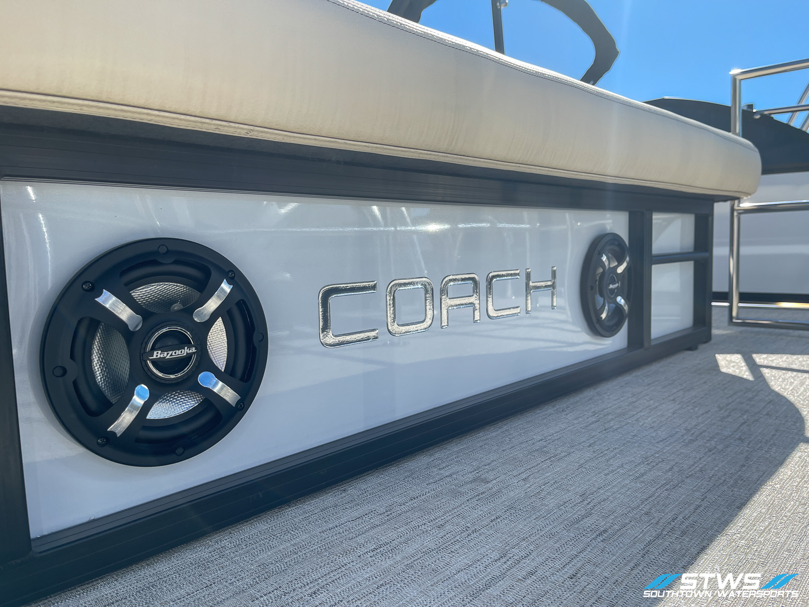 2023 Coach 243 Flc boat