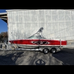 Mastercraft X30 2001 Red boat