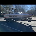 Moomba Mojo 2019 Gray boat