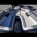 Moomba Mojo 2019 Gray boat