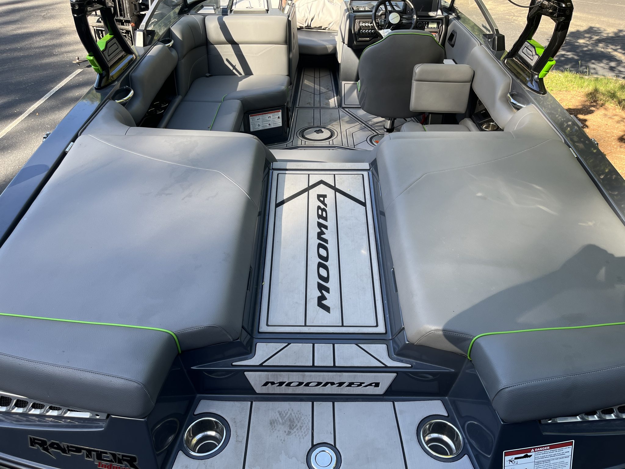 2022 Moomba Mondo boat