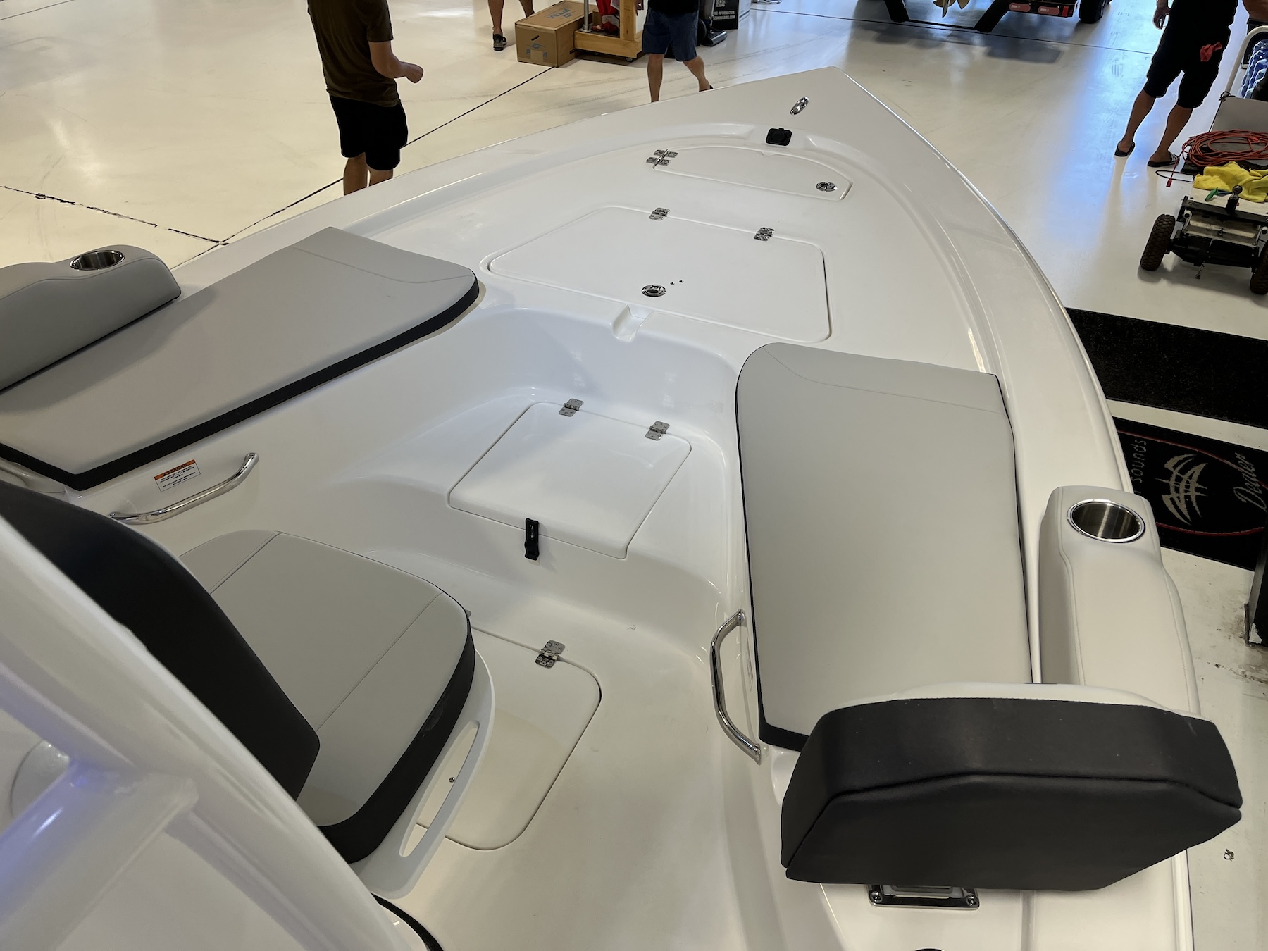 2026 Sea Pro 230 Dlx boat