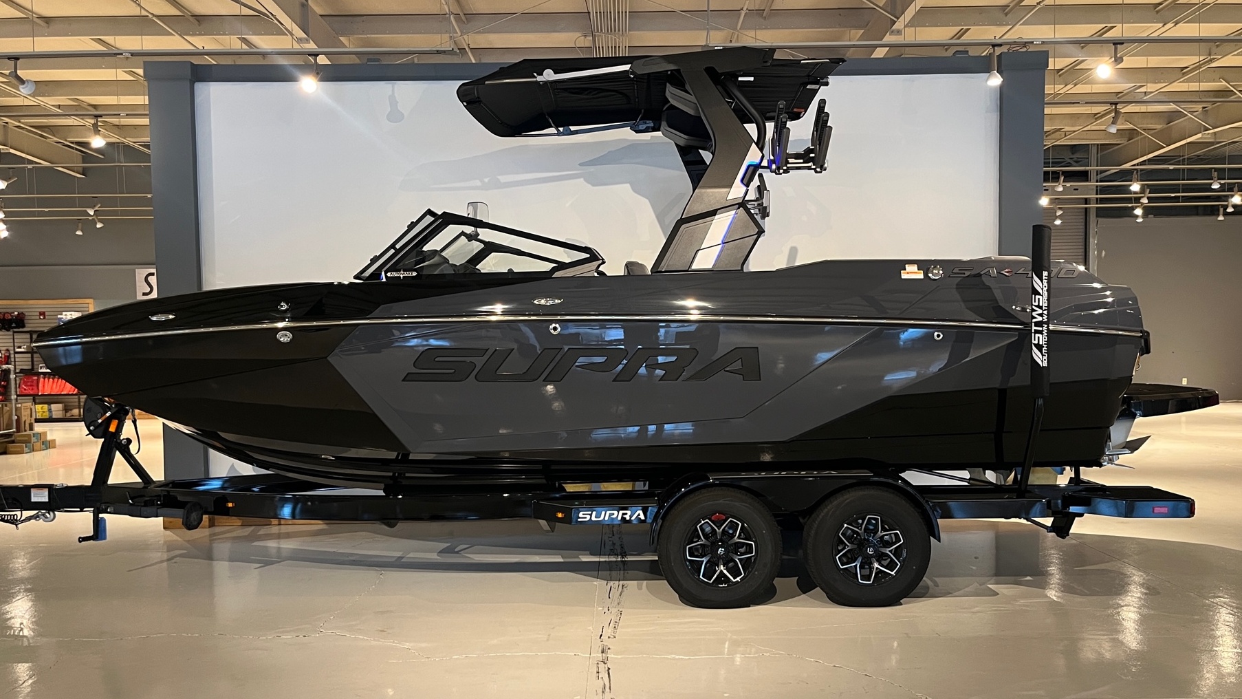 2025 Supra SA 400 boat
