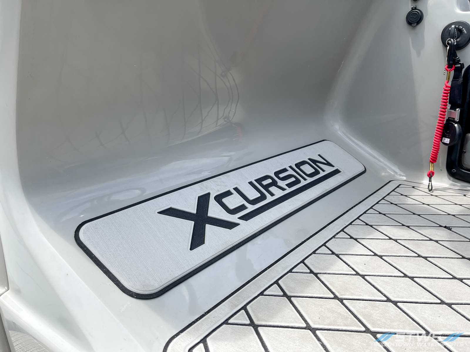2023 Xcursion Rfx 243 boat