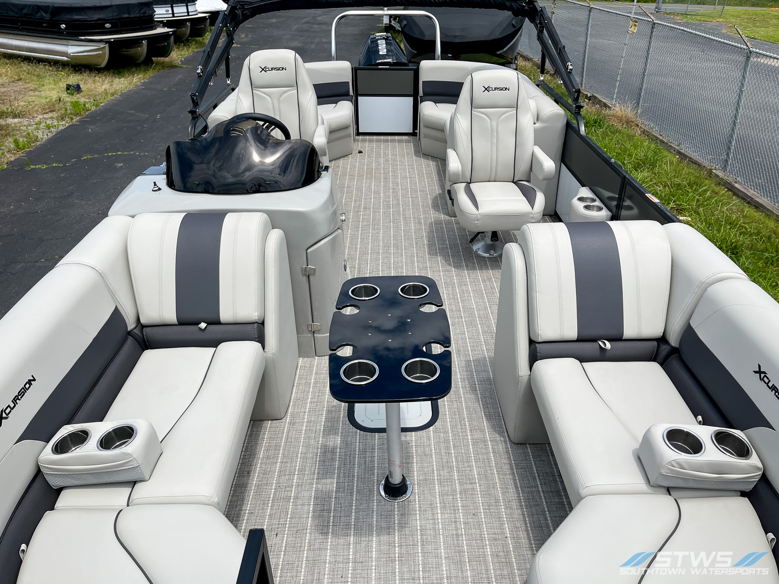 2023 Xcursion Rfx 243 boat