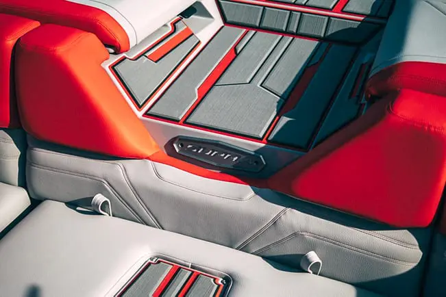 supra_boats_gatorstep_nonskid_flooring Standard GatorStep Non-Skid Flooring