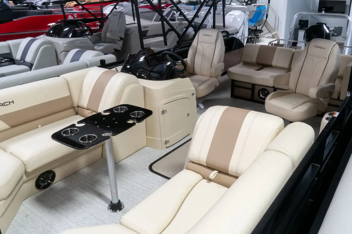 coach_pontoons_FLC Coach Pontoons - FLC 243
