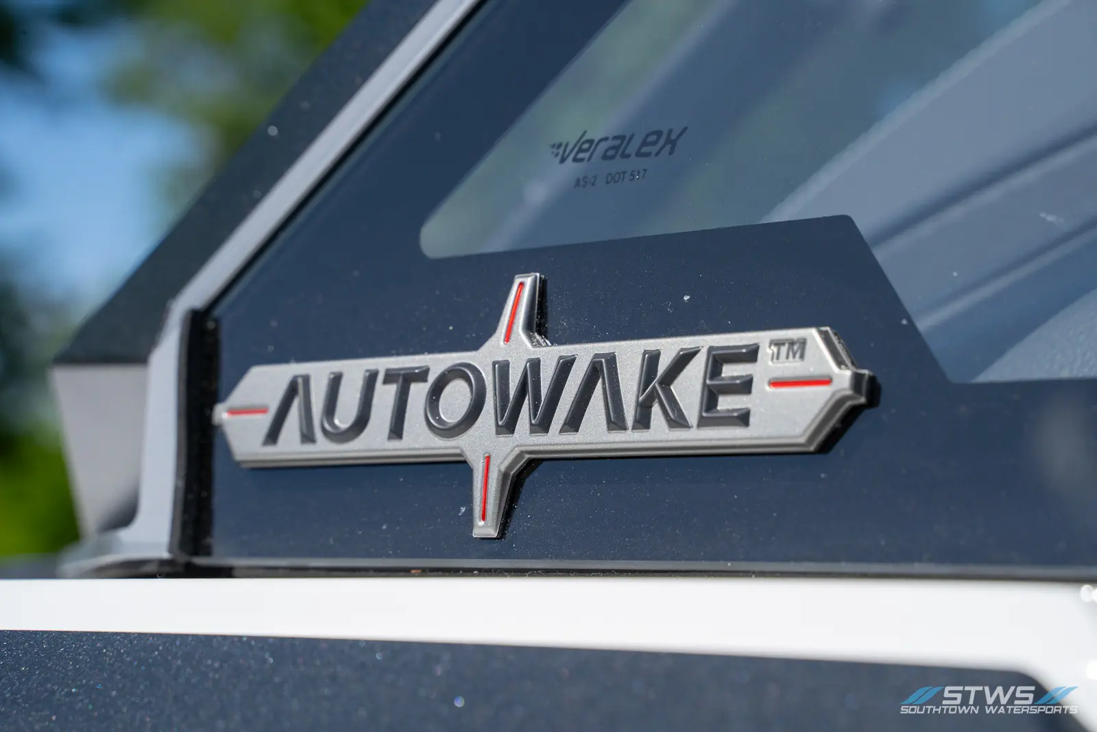 Autowake Badging