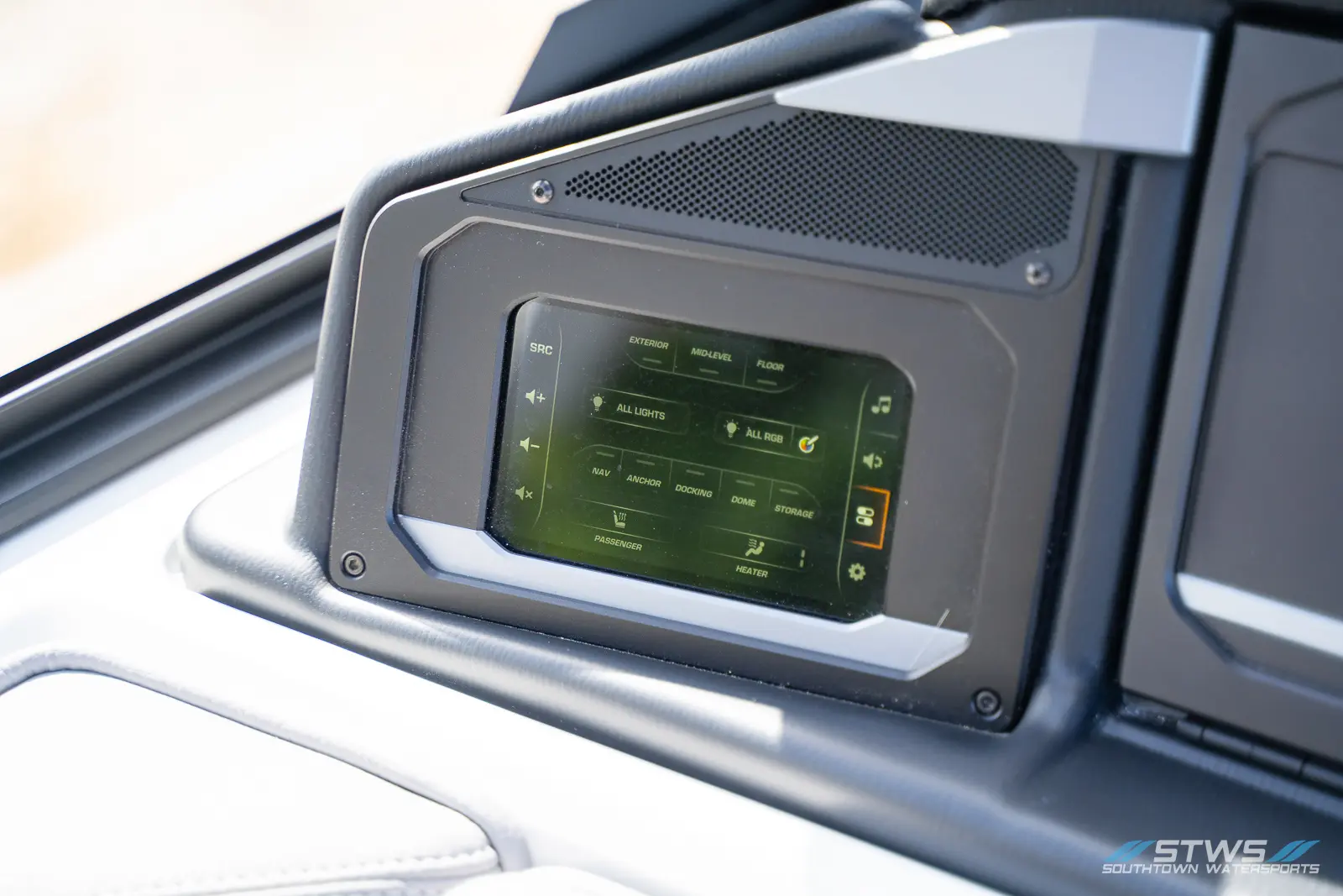 Passenger Screen