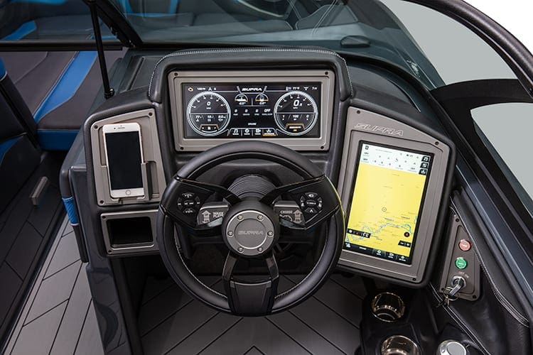 supra_boats_vision_control_dash Supra's Vision Control System