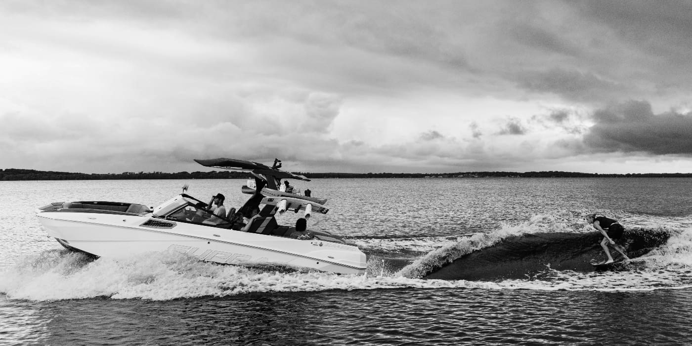 supra_boats-swell_surf_autowake