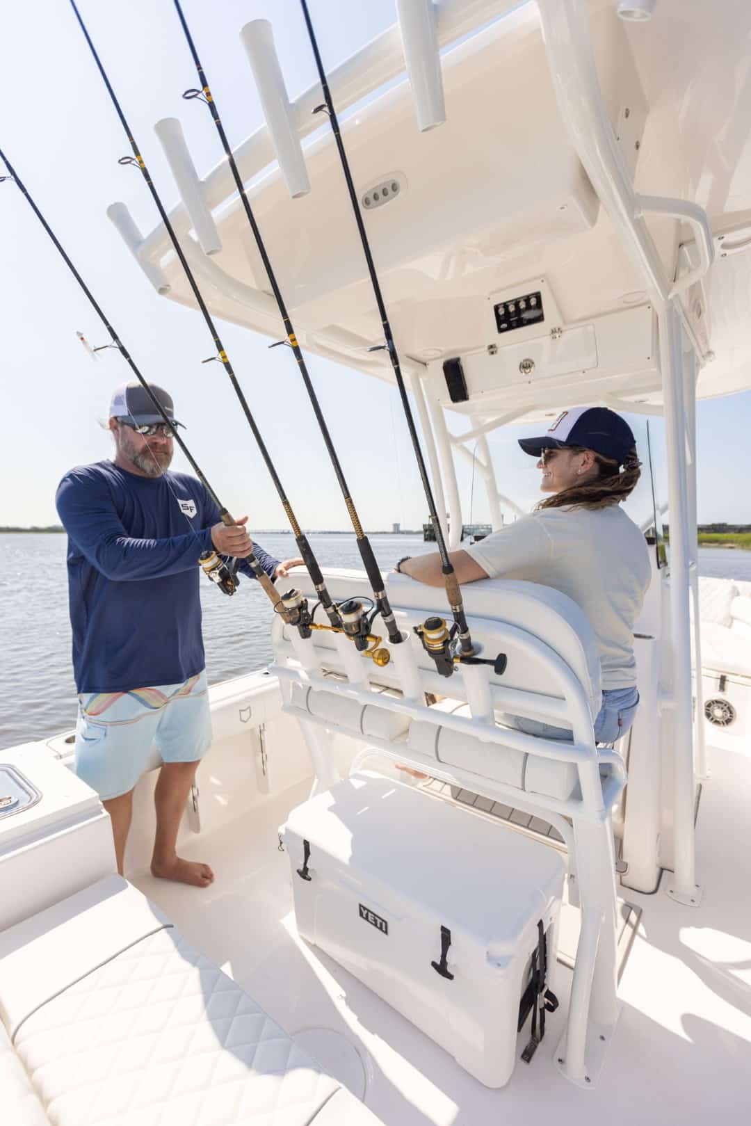 Sea Fox 228 Commander rod holders