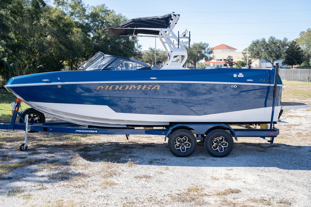 Moomba Max 2025 – Oxford Blue