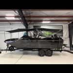 2026 - Supra - SE 450 - boat - Black / Black - SouthTown Watersports - Charlotte, NC - featured image