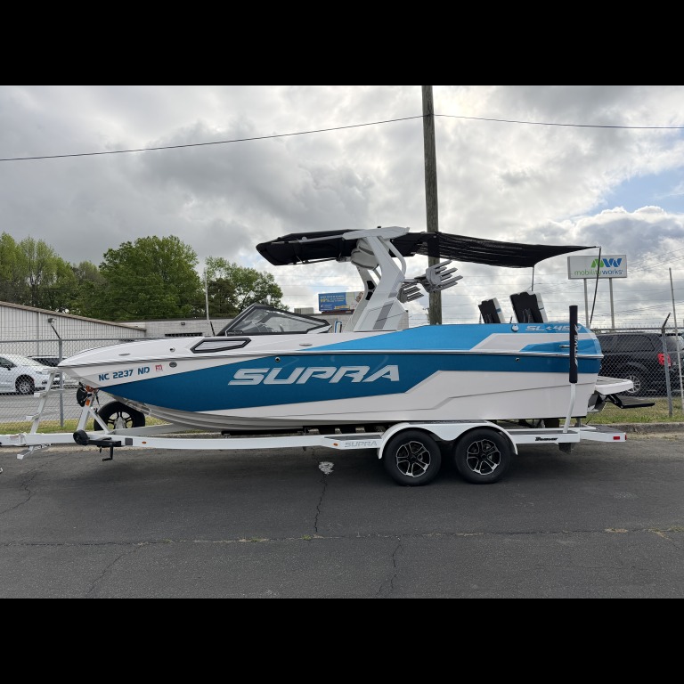 2024 - Supra - SL 450 - boat - Blue / White - SouthTown Watersports - Charlotte, NC - featured image