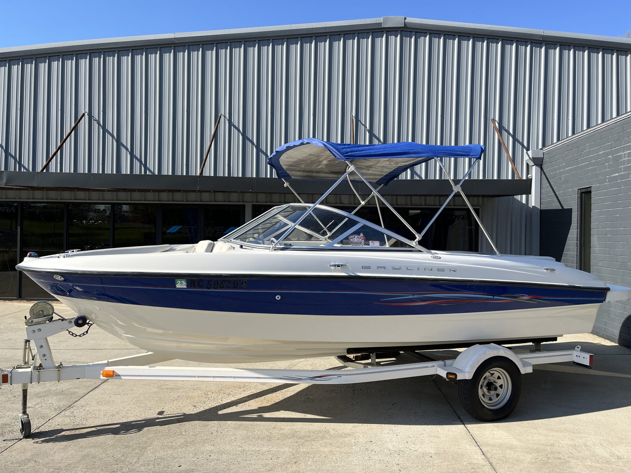 2006 Bayliner 185 Sport boat