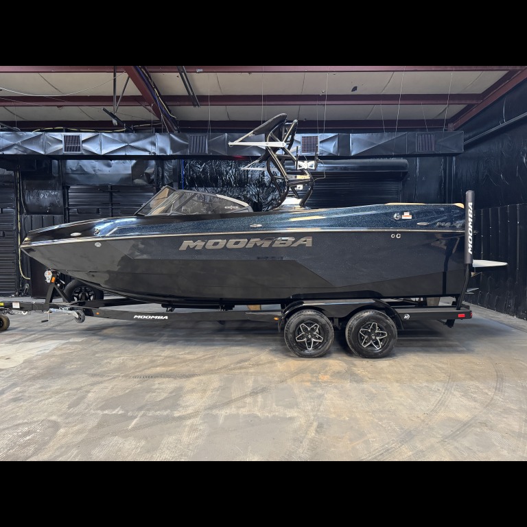 2026 Moomba Max boat