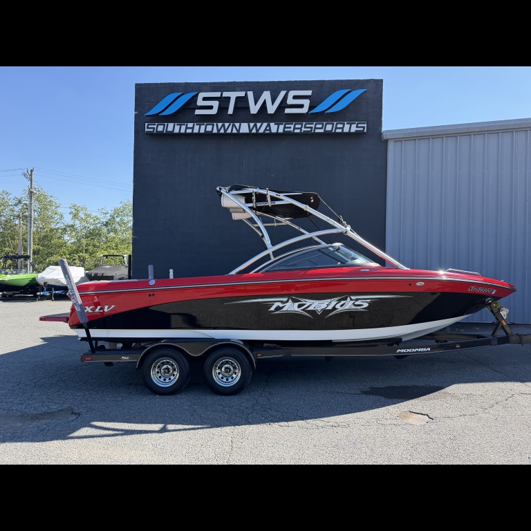 2009 Moomba Mobius XLV