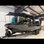 2026 - Supra - SE 450 - boat - Black / Black - SouthTown Watersports - Charlotte, NC - gallery image
